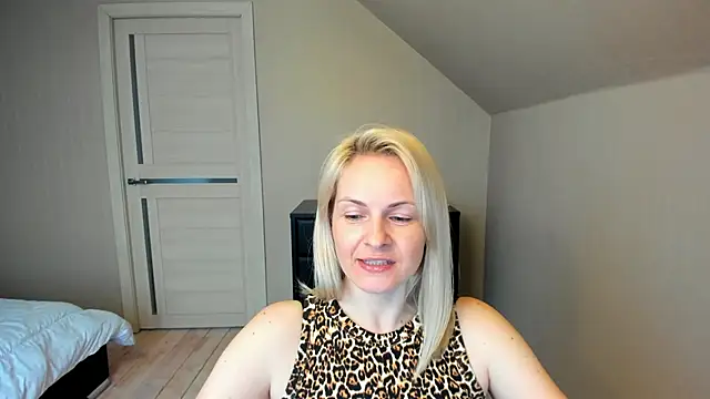 Alicee Gracee online show from 14, 3, 2025