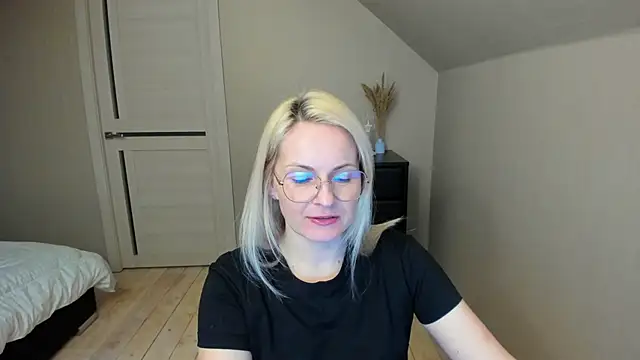 Alicee Gracee online show from 16, 3, 2025