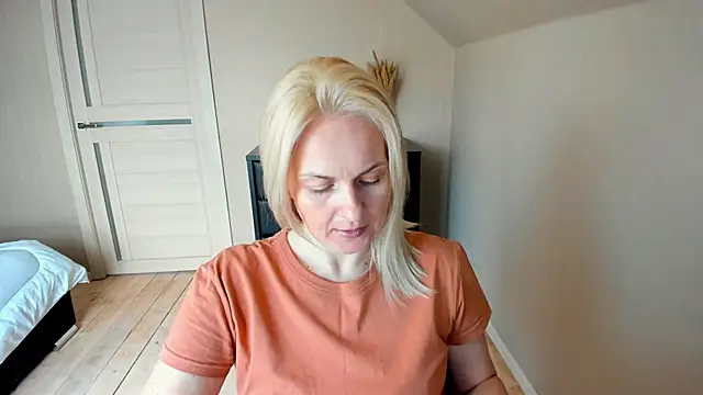 Alicee Gracee online show from 22, 3, 2025