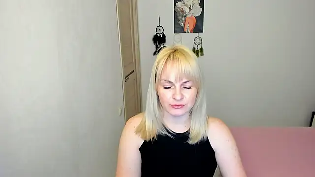 Snapshot of Alicee_Gracee chatting on 5, 2, 2026 Alicee Gracee online show from 5, 2, 2026