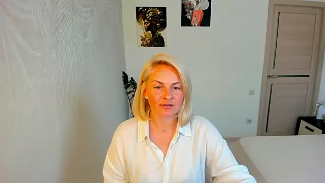 Snapshot of Alicee_Gracee chatting on 9, 7, 2026 Alicee Gracee online show from 9, 7, 2026