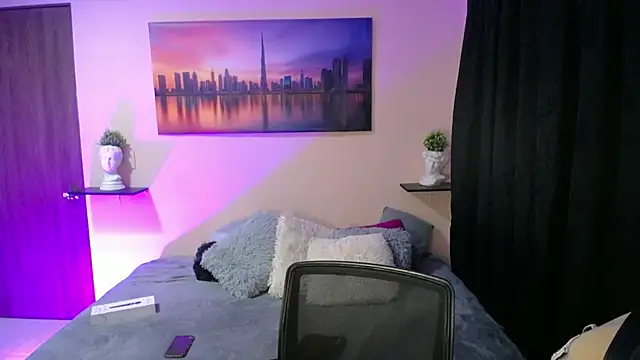 cristal-evanns online show from 23, 12, 2024