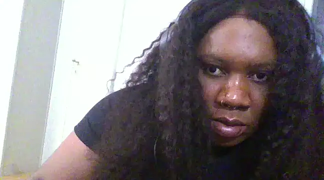 Snapshot of bonbonaumiel chatting on 4, 12, 2024 bonbonaumiel online show from 4, 12, 2024