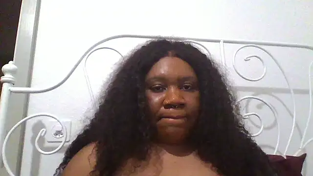 Snapshot of bonbonaumiel chatting on 8, 12, 2024 bonbonaumiel online show from 8, 12, 2024