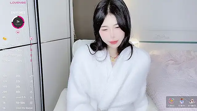 White-Star online show from 4, 2, 2025