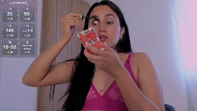 Snapshot of AmaiaFerrer chatting on 4, 3, 2025 AmaiaFerrer online show from 4, 3, 2025