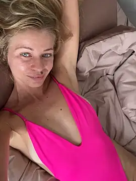 Snapshot of -OliWow- chatting on 1, 3, 2026 -OliWow- online show from 1, 3, 2026