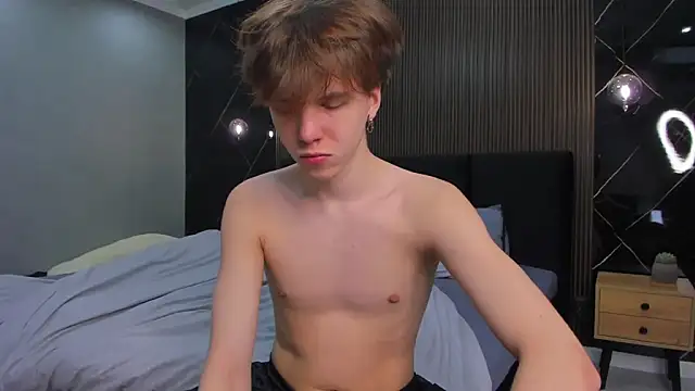 Snapshot of braxiboy chatting on 5, 2, 2025 braxiboy online show from 5, 2, 2025