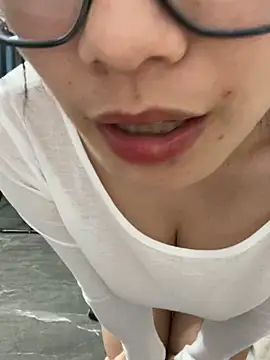 Snapshot of Bella0815 chatting on 12, 12, 2024 Bella0815 online show from 12, 12, 2024