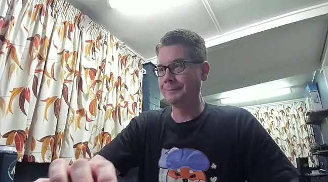 Snapshot of tilobinder chatting on 26, 12, 2024 tilobinder online show from 26, 12, 2024