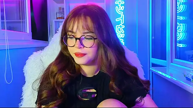 Snapshot of CutiePie3 chatting on 23, 11, 2025 CutiePie3 online show from 23, 11, 2025