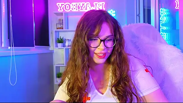 Snapshot of CutiePie3 chatting on 27, 11, 2025 CutiePie3 online show from 27, 11, 2025