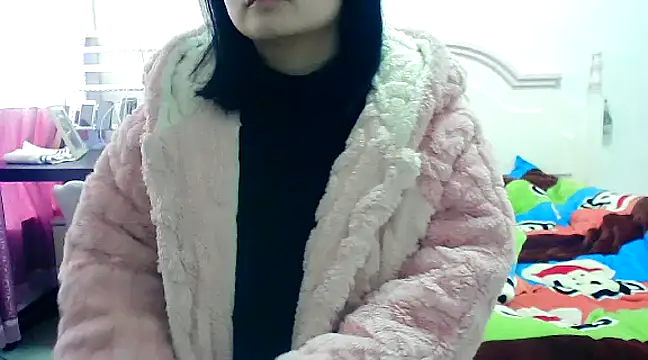 Snapshot of CN-Xiaoxi chatting on 18, 2, 2025 CN-Xiaoxi online show from 18, 2, 2025