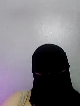 Snapshot of Louna_____ chatting on 11, 12, 2024 Louna online show from 11, 12, 2024