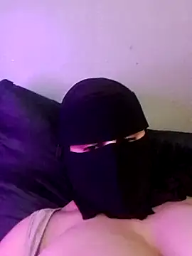 Snapshot of Louna_____ chatting on 15, 12, 2024 Louna online show from 15, 12, 2024