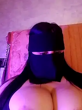 Snapshot of Louna_____ chatting on 7, 2, 2025 Louna online show from 7, 2, 2025