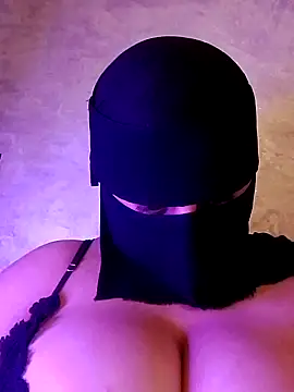 Snapshot of Louna_____ chatting on 11, 2, 2025 Louna online show from 11, 2, 2025