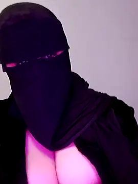 Snapshot of Louna_____ chatting on 27, 2, 2025 Louna online show from 27, 2, 2025