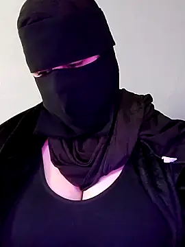 Snapshot of Louna_____ chatting on 1, 3, 2025 Louna online show from 1, 3, 2025