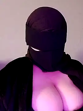 Snapshot of Louna_____ chatting on 1, 3, 2025 Louna online show from 1, 3, 2025