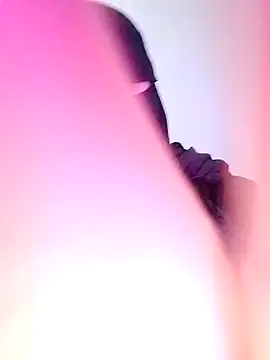 Snapshot of Louna_____ chatting on 3, 3, 2025 Louna online show from 3, 3, 2025