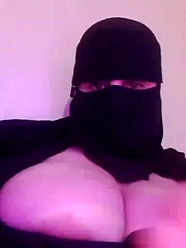 Snapshot of Louna_____ chatting on 12, 3, 2025 Louna online show from 12, 3, 2025