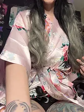 MissMidnightUK online show from 8, 3, 2026