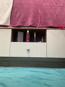 abyusif101099 online show from 18, 3, 2026