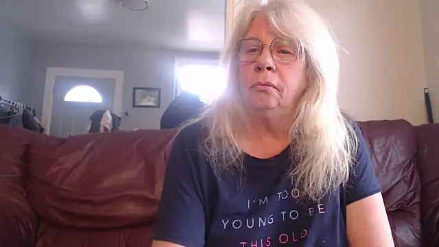 canadiancougar1965 online show from 27, 2, 2025