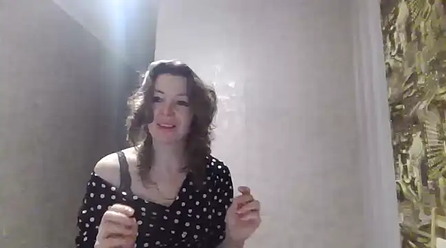 VselenaSun402 online show from 28, 1, 2025