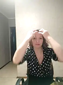 VselenaSun402 online show from 10, 3, 2025