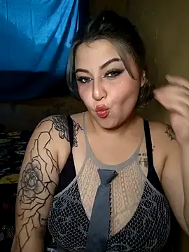 Snapshot of iDogrose21 chatting on 12, 11, 2025 iDogrose21 online show from 12, 11, 2025