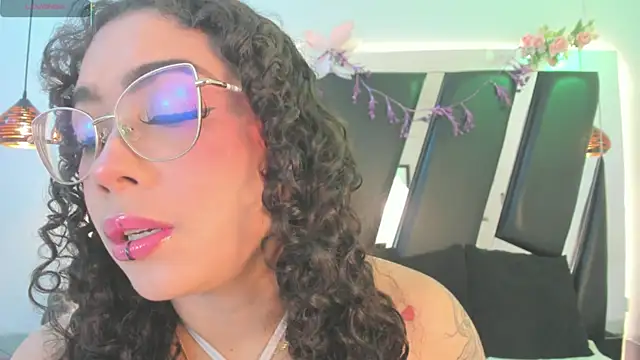 Snapshot of antonelllepiercee chatting on 17, 7, 2026 antonelllepiercee online show from 17, 7, 2026