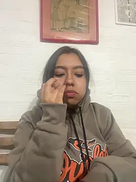 Lea velle online show from 10, 2, 2025