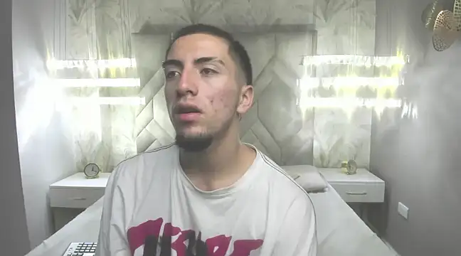 Snapshot of King_Dante_ chatting on 8, 2, 2025 King Dante  online show from 8, 2, 2025
