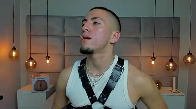 Snapshot of King_Dante_ chatting on 7, 3, 2025 King Dante  online show from 7, 3, 2025