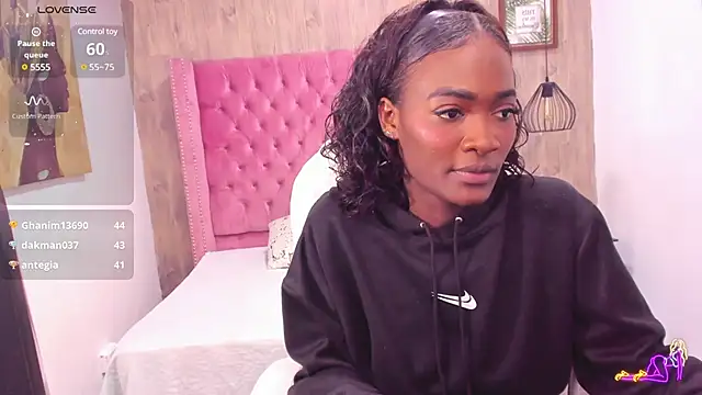 Snapshot of Jenna_London chatting on 12, 2, 2025 Jenna London online show from 12, 2, 2025