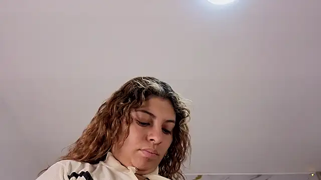 agatha 97  online show from 25, 2, 2026