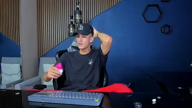 Snapshot of JakeMoxley chatting on 20, 1, 2025 JakeMoxley online show from 20, 1, 2025