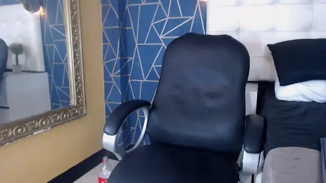 Snapshot of JakeMoxley chatting on 28, 2, 2025 JakeMoxley online show from 28, 2, 2025