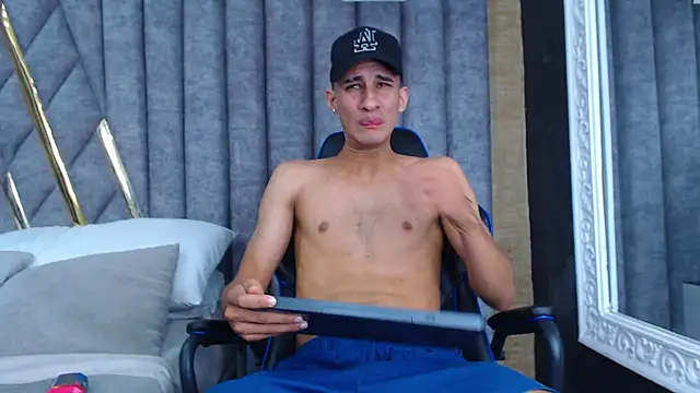 Snapshot of JakeMoxley chatting on 10, 3, 2025 JakeMoxley online show from 10, 3, 2025