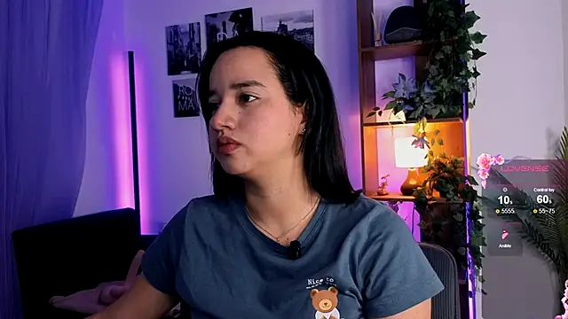 emilyrouxe online show from 12, 9, 2025