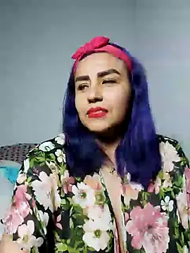 Viiooleetaas online show from 2, 1, 2025
