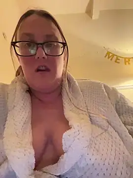 Foxy Evie40XO online show from 3, 12, 2024