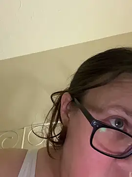 Foxy Evie40XO online show from 4, 12, 2024