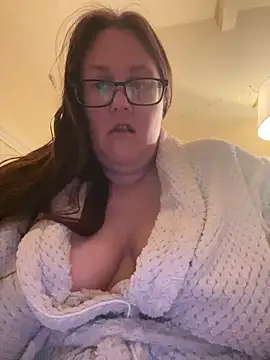 Foxy Evie40XO online show from 1, 1, 2025