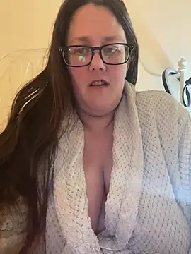 Foxy Evie40XO online show from 2, 3, 2025