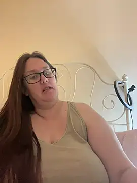 Foxy Evie40XO online show from 4, 3, 2025