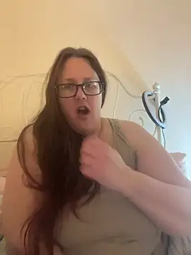 Foxy Evie40XO online show from 6, 3, 2025