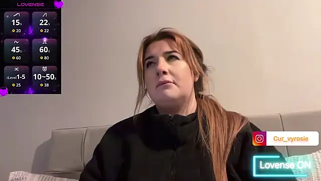 Snapshot of Curvy_Rosie99 chatting on 3, 2, 2026 Curvy Rosie99 online show from 3, 2, 2026